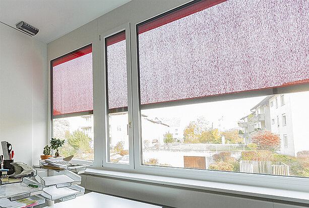 Fenstermarkise zip_2.0 an der MHZ Schweiz in Buchs / Zürich